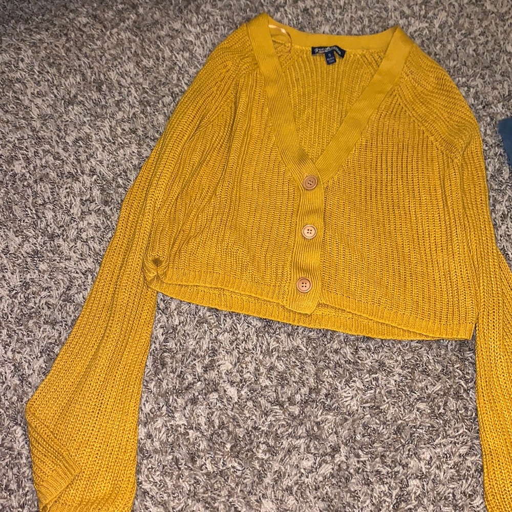 mustard yellow crop top sweater